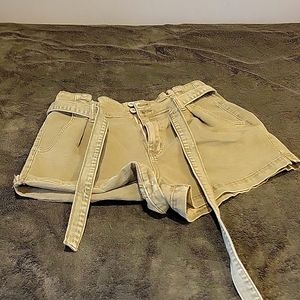 NWT American Eagle Mom shorts